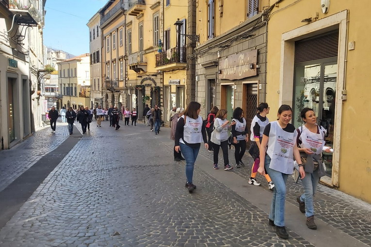 In centinaia per la pedalata/passeggiata di Memoria ‘900 “con le donne e per le donne” Memoria