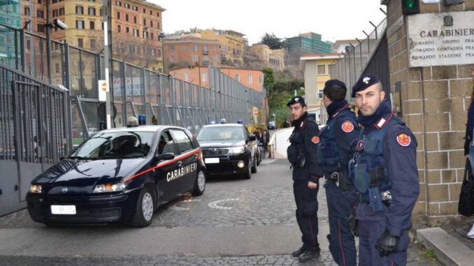 Neonato morto dopo circoncisione, arrestate due donne nigeriane Neonato