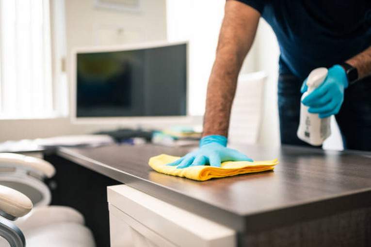 La pulizia degli uffici: essenziale per un ambiente di lavoro sano e produttivo uffici