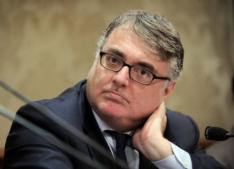 Roma, Gotor: "A Fontana di Trevi ennesima puntata di una stucchevole telenovela autoreferenziale" strade miguel gotor