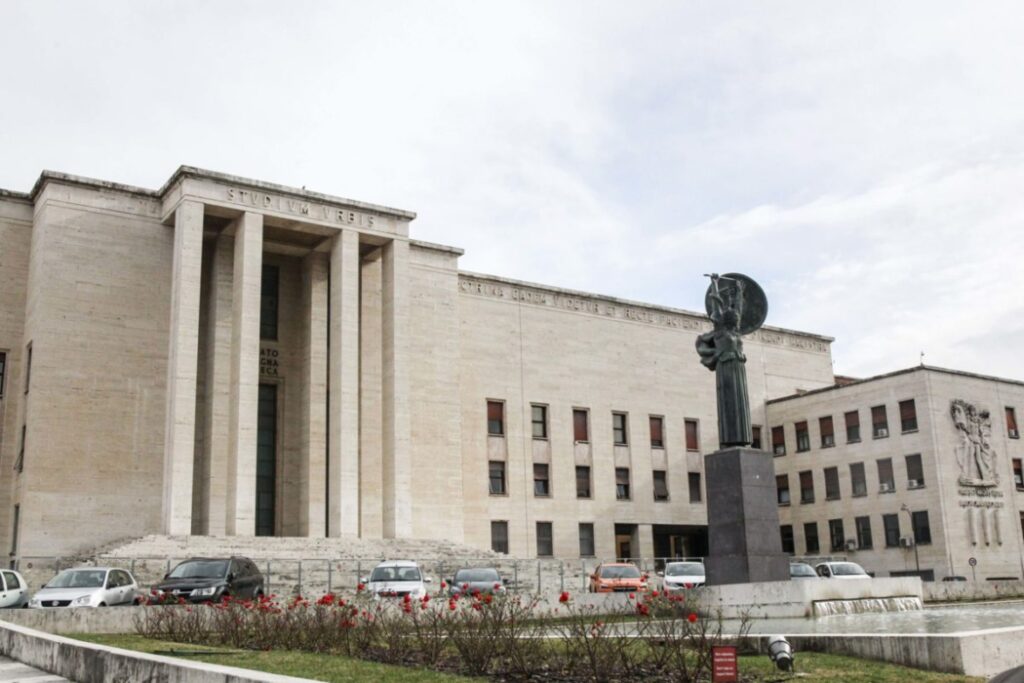 Il Papa: "L’università sia inclusiva, serve lentezza per comprendere e cambiare" università