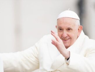 Papa Francesco ai giovani russi: "Siate artigiani di pace in mezzo ai conflitti" papa
