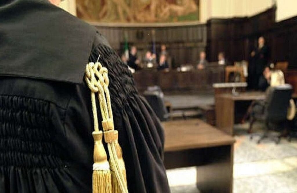 “Accesso alla giustizia negato ai non abbienti”: gli avvocati contro la Manovra magistrati