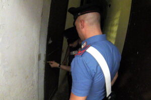 Lariano, Carabinieri denunciano 13 persone per occupazione abusiva