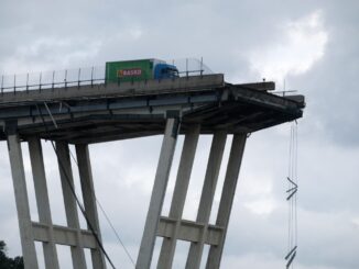 Di Battista: "Tutta la mia solidarietà al Comitato dei parenti delle vittime del Ponte Morandi"