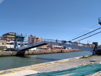 Fiumicino, ripristinata la passerella pedonale