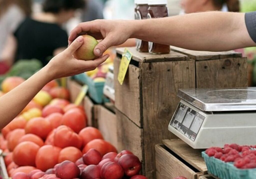 Commercio, Coldiretti: si svuota il carrello ma si spende di più coldiretti