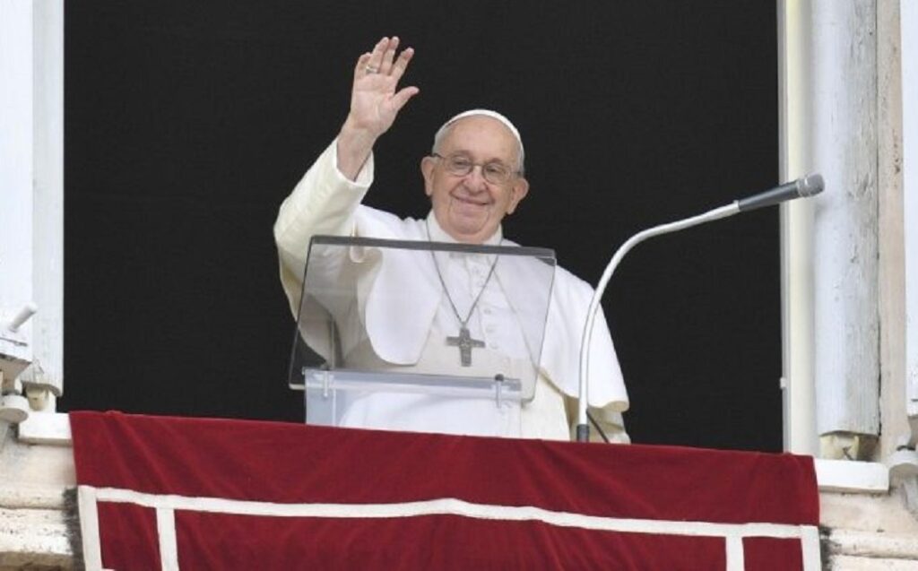 Papa Francesco: "La vicinanza umana e spirituale mi è stata di grande aiuto, grazie di cuore!" papa