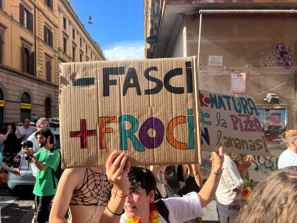 A Roma in migliaia per il Pride, Schlein: “Il Pd ci sarà sempre per tutela diritti Lgbtq+” pride