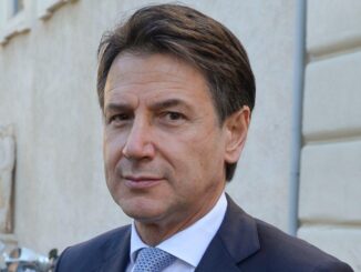 Conte: "Dal M5S 1 milione di euro con un click" Conte: "Dal M5S 1 milione di euro con un click"