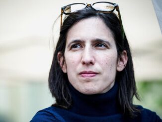 Schlein: “Meloni può strappare l’applauso ai fedelissimi, ma gli italiani non abboccano” donne