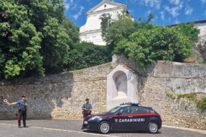 TIVOLI – I Carabinieri impegnati in un posto di controllo