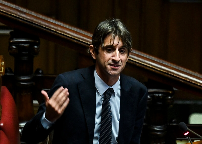 Donzelli su Vannacci: “In un mondo libero si scrive ciò che si pensa”. È polemica vannacci