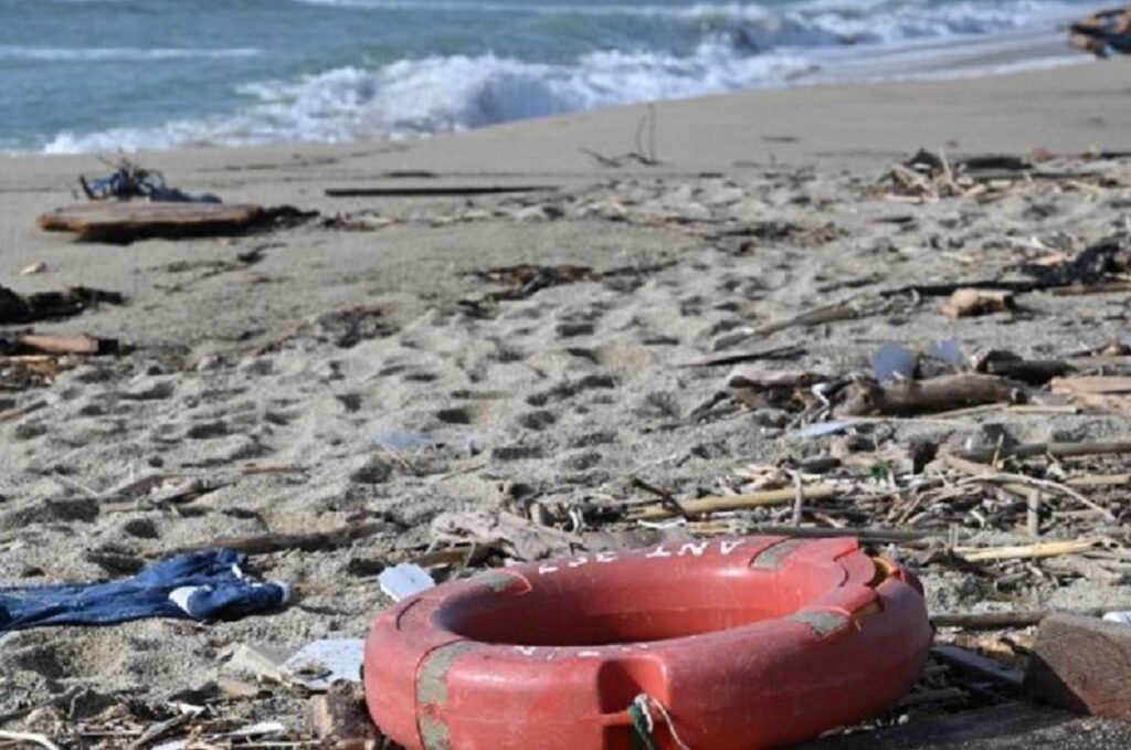 Papa Francesco: "Non restiamo indifferenti davanti alle stragi del mare" papa