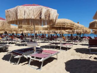 Prezzi, Coldiretti: torna il fai da te in spiaggia, dalla caprese alle polpette