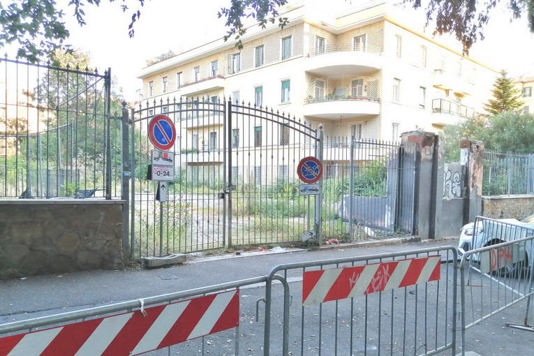 Comitato Viva Villa Massimo: "Che fine ha fatto il progetto del Caffè letterario?" Comitato