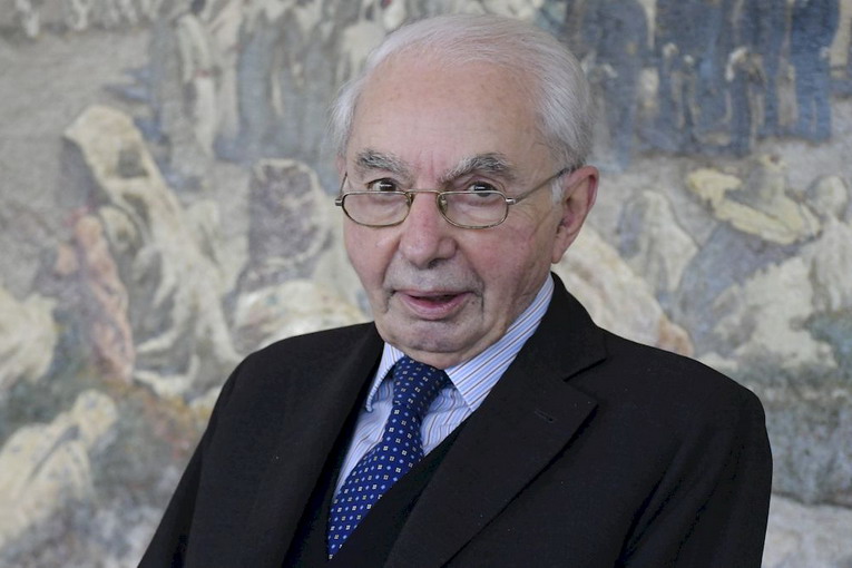 Amato su Rai Radio 2: "Premierato? Condivido l'intento di rafforzare il Primo Ministro ma trovo sbagliata la strada" Amato