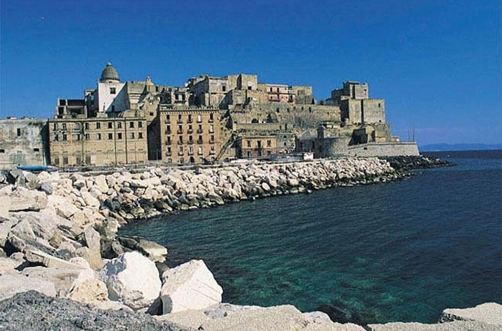 Spinelli: "Sabato 13 gennaio sarò alla presentazione del libro Non tele ma archi: Maria Puteolana" gennaio