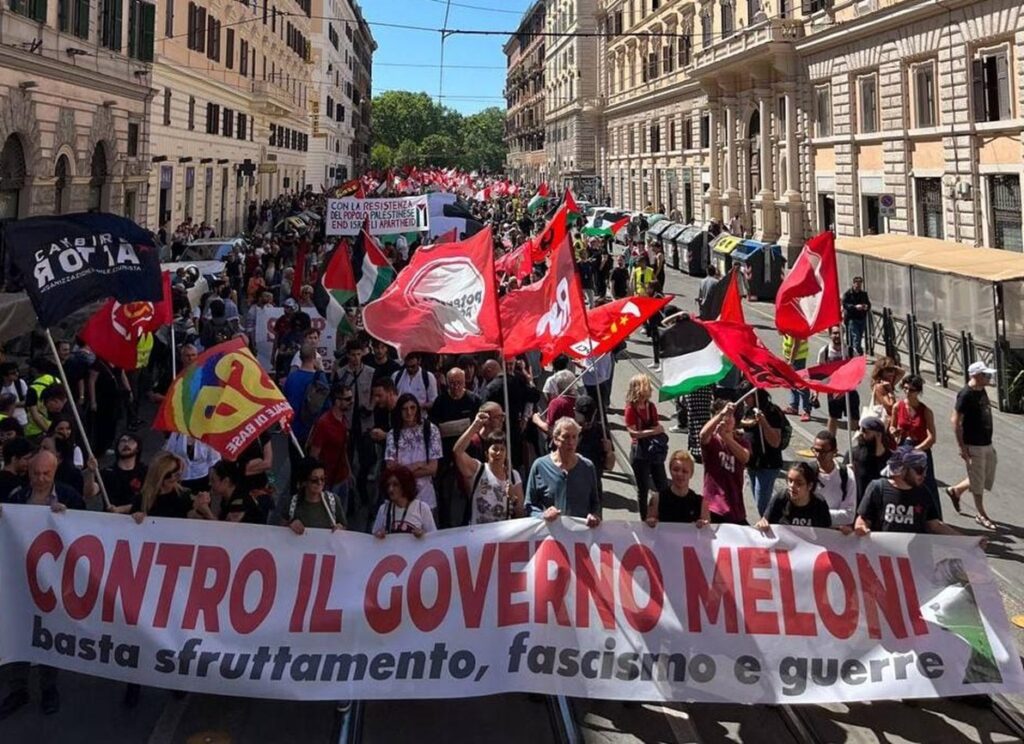 Oltre 10mila al corteo contro il Governo Meloni. Le parole di Granato e Collot corteo