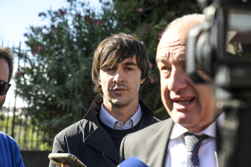 Lollobrigida difende Signorelli: “Ama i figli, non salta mai la messa, va in pellegrinaggio a Medjugorje” lollobrigida