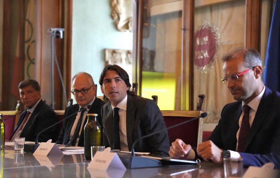 Asilio Savoia, Onorato: "Atto vandalico al campo Montespaccato, giù le mani della criminalità dagli impianti sportivi" alessandro onorato