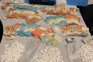 Roma, spacciava mentre percepiva l'assegno di disoccupazione: fermato un uomo
