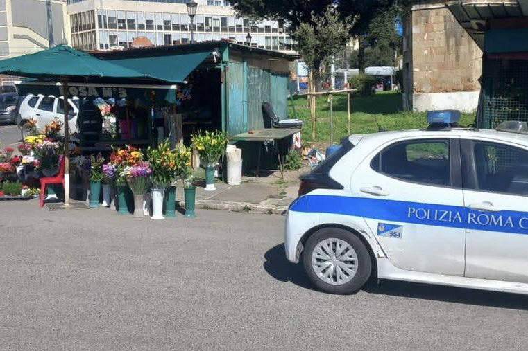 Verano, chiusi tre chioschi dalla polizia locale