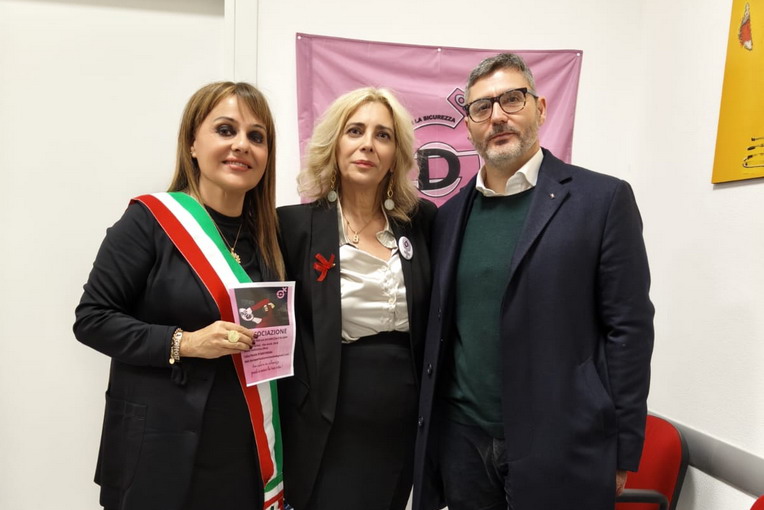 Fiumicino, inaugurata la sede dell'Associazione Donne per la sicurezza" Fiumicino, inaugurata la sede dell'Associazione Donne per la sicurezza"