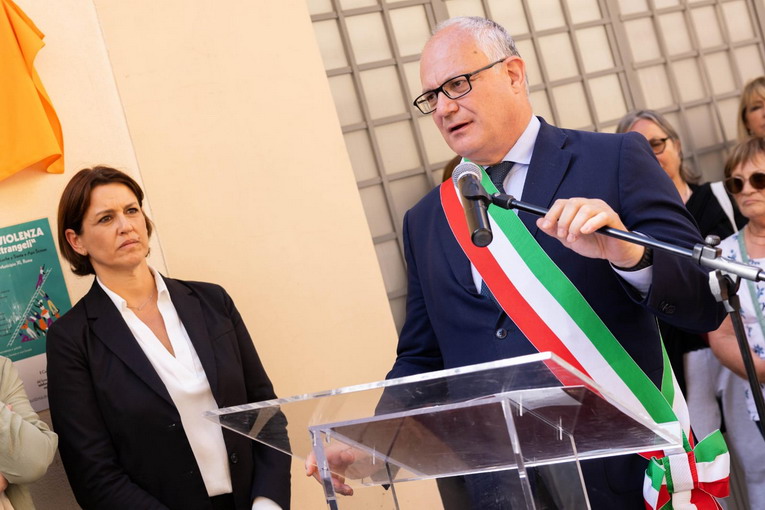 Roma, inaugurato il centro antiviolenza Manuela Petrangeli: nuovo presidio per i diritti delle donne