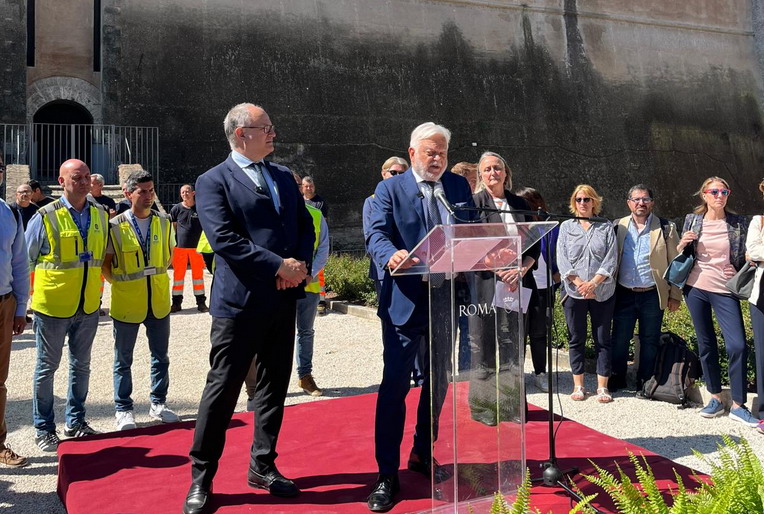Giubileo, completato l’intervento di riqualificazione del fossato di Castel Sant’Angelo