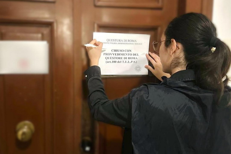 Roma, strutture ricettive abusive: questore ordina cessazione attività