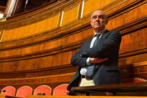 Ucraina, E. Licheri (M5S): “Pretendere tregua prima di inizio negoziato ostacola trattative"