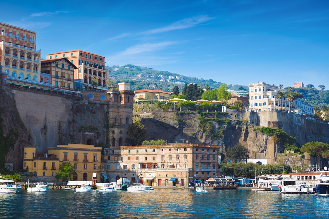 Arrestato il sindaco di Sorrento Massimo Coppola mentre intascava una mazzetta