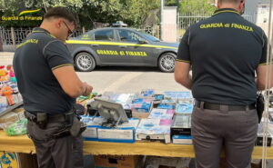 Latina, sequestrati dalla Guardia di Finanza 8mila prodotti contraffatti