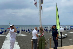 Campo di Mare dà il via all’estate: sport acquatici, sicurezza e tradizione nautica