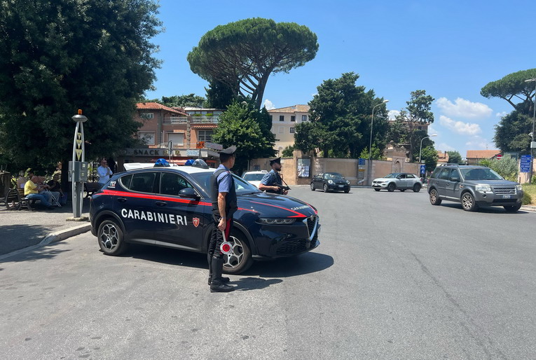 Marino, uomo aggredito il 1 maggio con calci e pugni: arrestate 7 persone