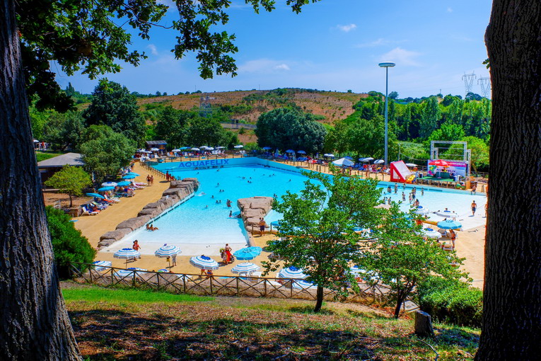 Splash e Sorrisi. A Civitavecchia  il parco Aquafelix inaugura la stagione con la campagna Pet Camper Tour e l’arrivo di Bluey, protagonista della serie animata