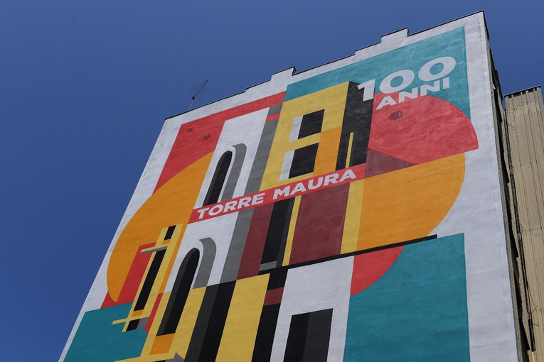 Torre Maura, inaugurati i murales per i 100 anni