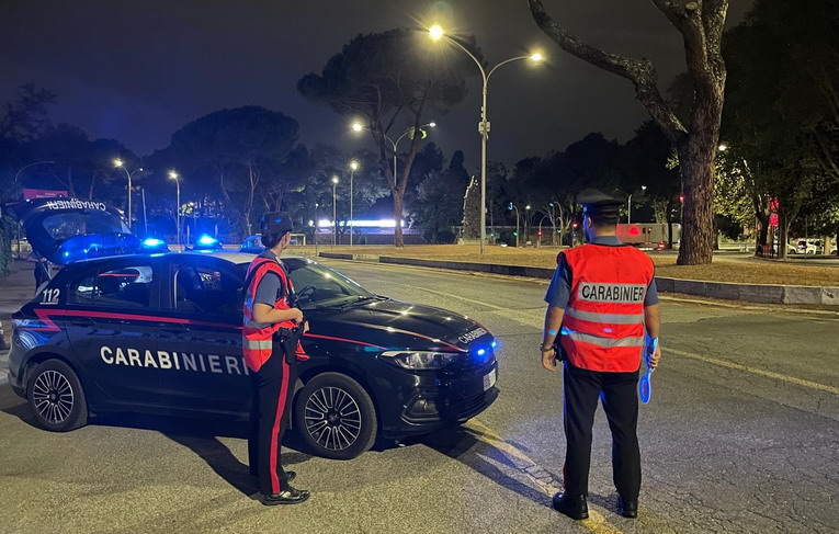 EUR, controlli dei carabinieri contro il degrado e la prostituzione