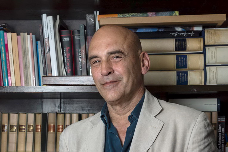 Giordano Bruno Guerri a Rai3: "L'antifascismo oggi andrebbe chiamato neo-antifascismo" Giordano Bruno Guerri a Rai3: "L'antifascismo oggi andrebbe chiamato neo-antifascismo"