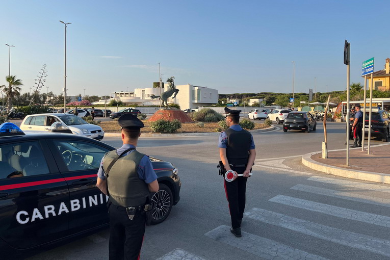 Movida sul litorale, controlli dei carabinieri tra Fregene e Ostia