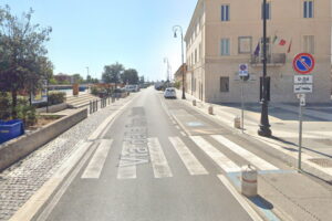 Fiumicino, approvata zona a traffico limitato in via sperimentale su Via Torre Clementina