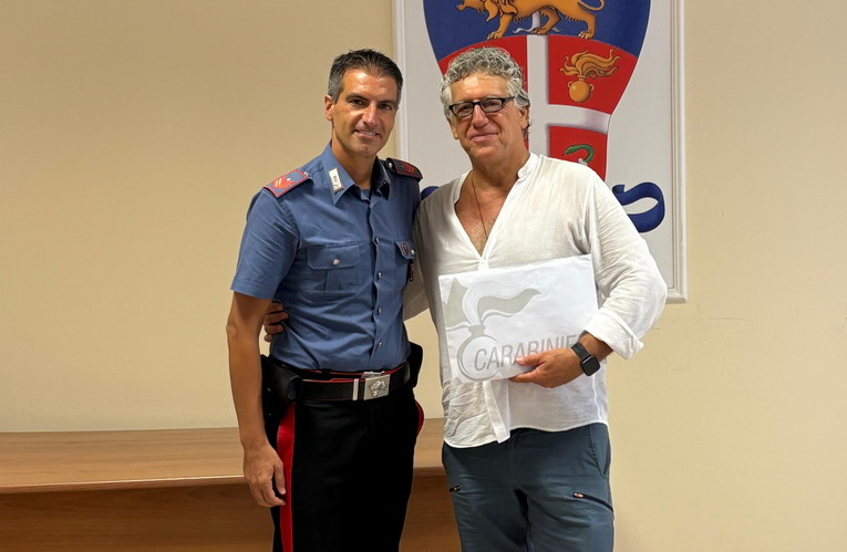 Fiumicino, accusa un malore in auto: salvato da un carabinieri fuori servizio