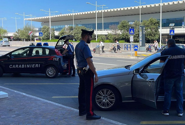 Fiumicino, intensificati i controlli dei carabinieri nei presi dell’Aeroporto