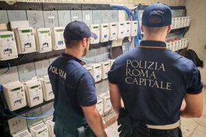 Tor Bella Monaca, controlli mirati da parte della Polizia Locale e della Polizia di Stato per furto di energia elettrica e contatori manomessi