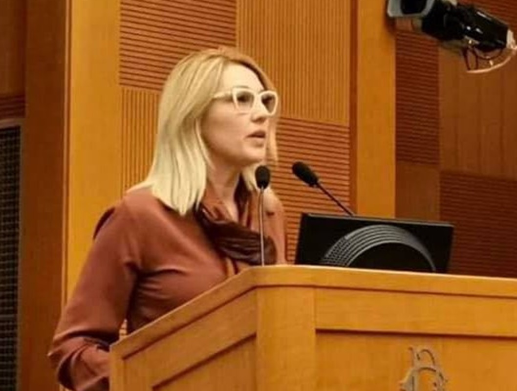 Giannone: “Maschi italiani, non uomini. C’è differenza”