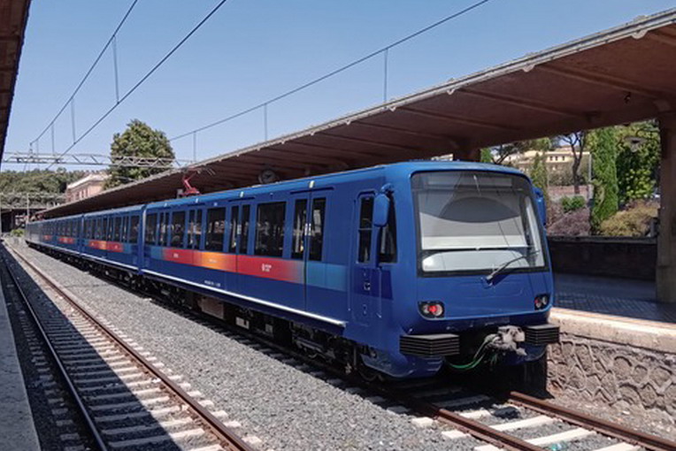 Metromare, rientra in servizio sulla linea il sesot CAF MA300