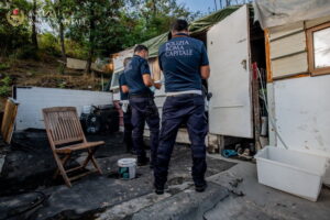 Campo nomadi di via dei Gordiani: intervento della polizia locale