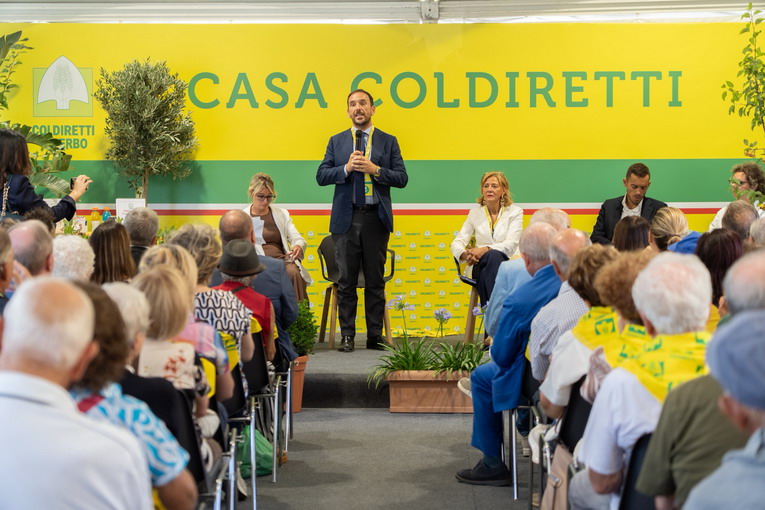 Villaggio Coldiretti Viterbo: sfida contro obesità e cibi ultra-trasformati