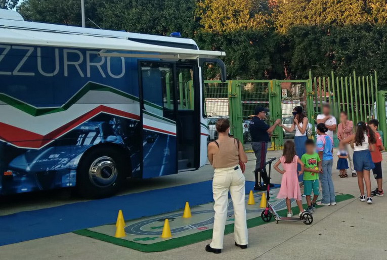 E...state con noi 2025: continua l'impegno della polizia per prevenzione ed educazione stradale